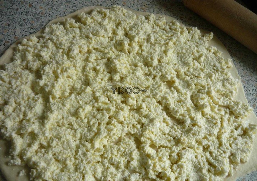 Яблочный пирог на дрожжевом тесте в духовке