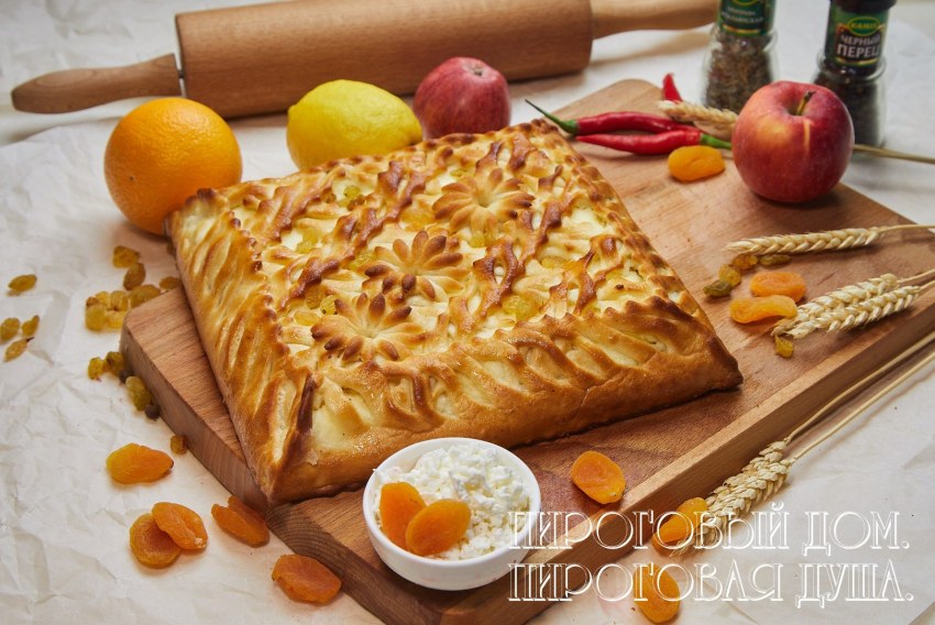 Пирог с грушами на дрожжевом тесте