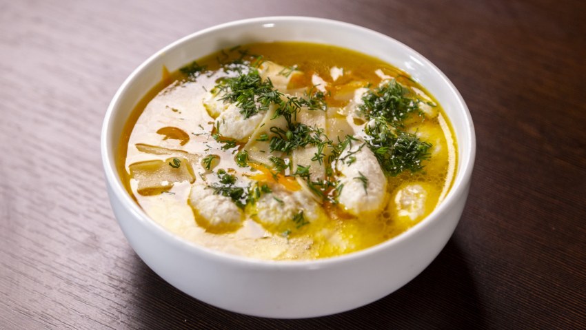 Суп с фрикадельками и лапшой