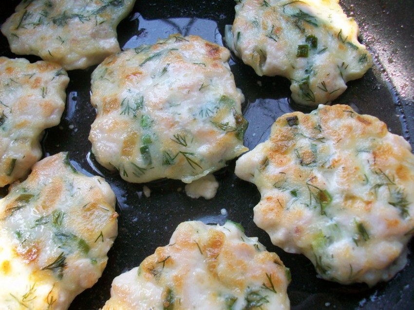 Рубленые куриные котлетки из филе