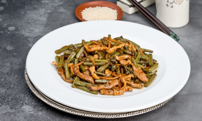 Тушеный папоротник