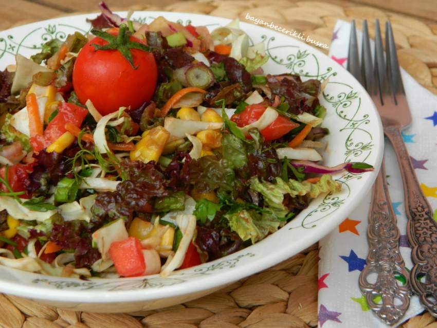 Салат с пастрами из говядины