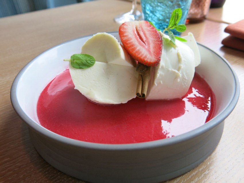 Вишневая панакота