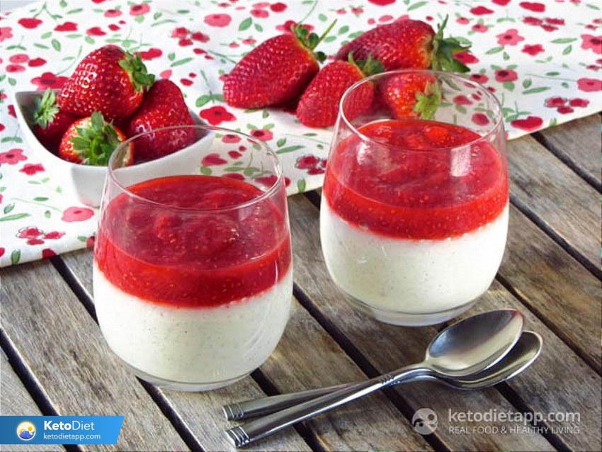 Клубничная Панна-котта