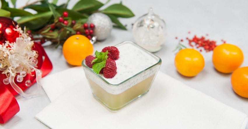 Мусс с чиа и клубникой