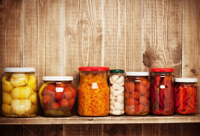 Соленья в банках