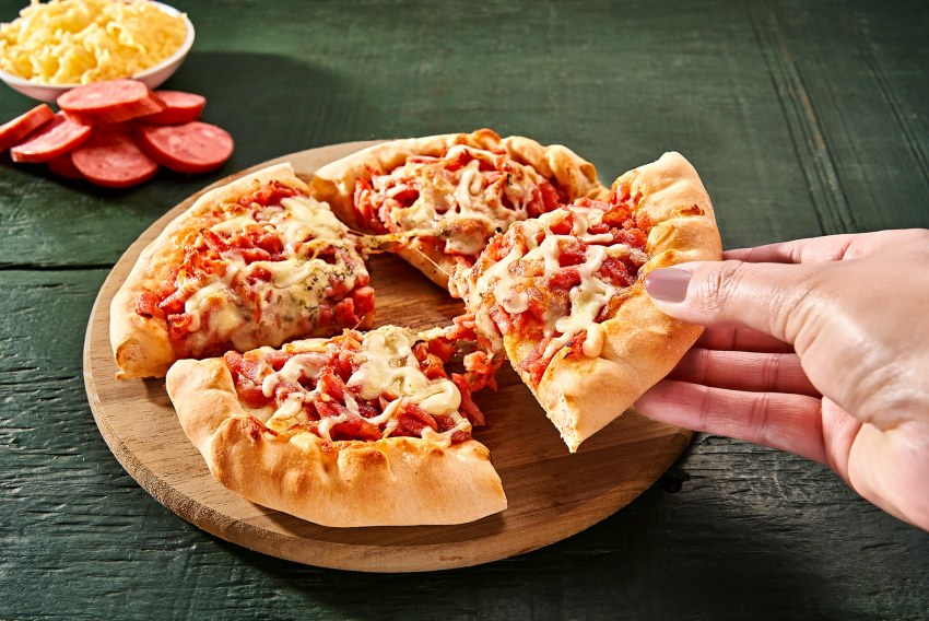 Мини пицца с сосисками