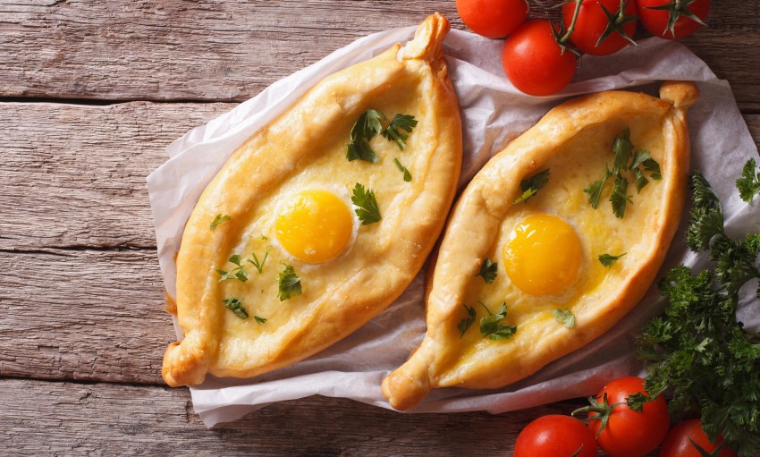 Грузинская кухня Аджарские хачапури
