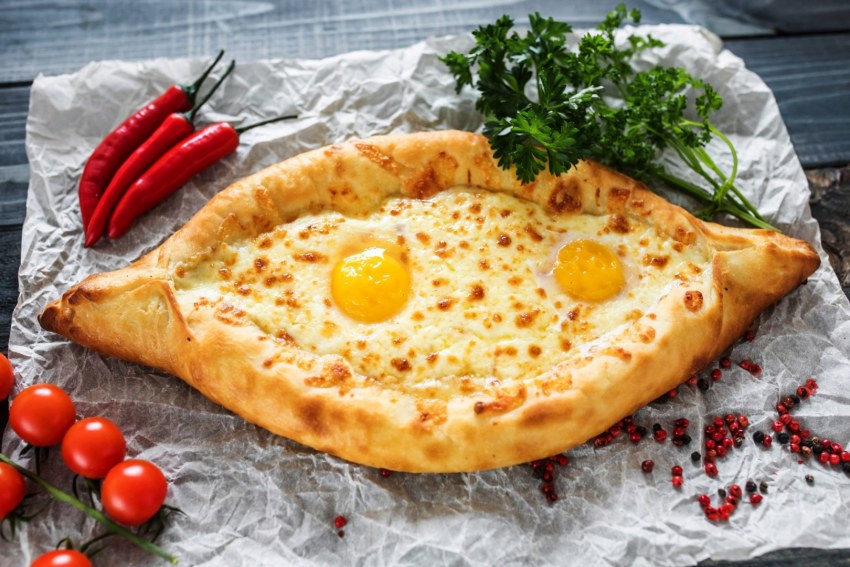 Хачапури по-аджарски