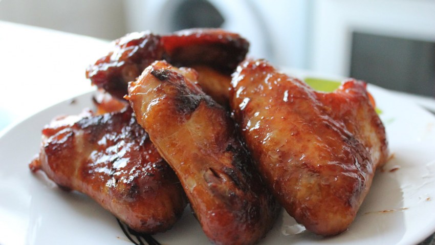 Крылья в медово соевом соусе в духовке