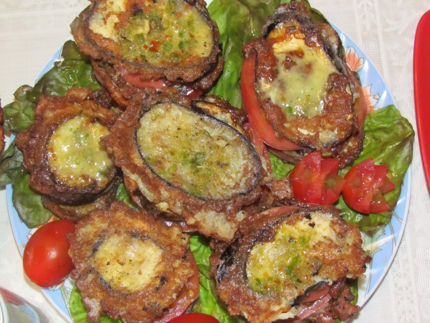 Баклажаны с яйцом