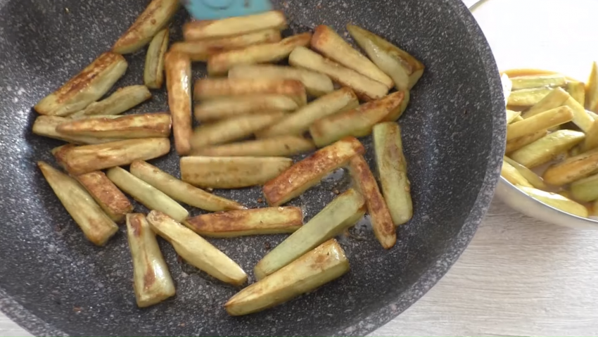 Баклажаны в яйце жареные на сковороде