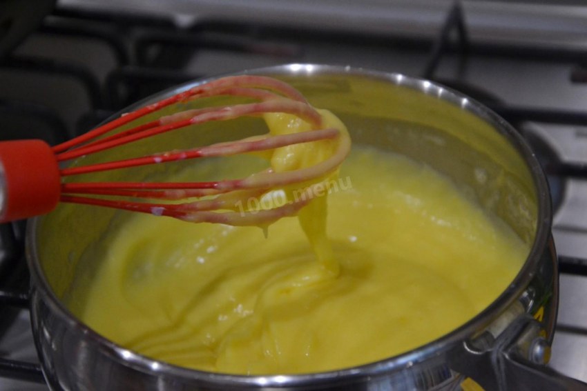 Взбиваем желтки с маскарпоне