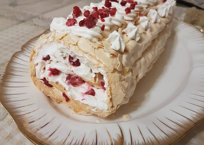 Меренговый рулет Павлова