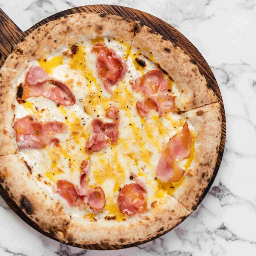 Макароны с колбасой и кетчупом