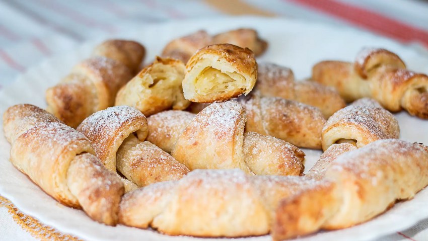 Печенье из творога рогалики