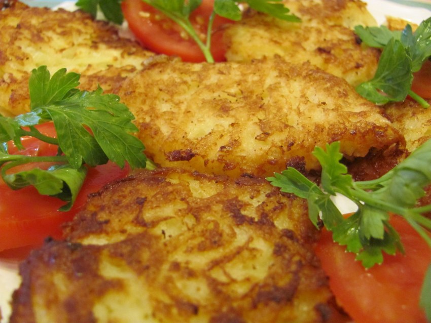 Драники с салатом