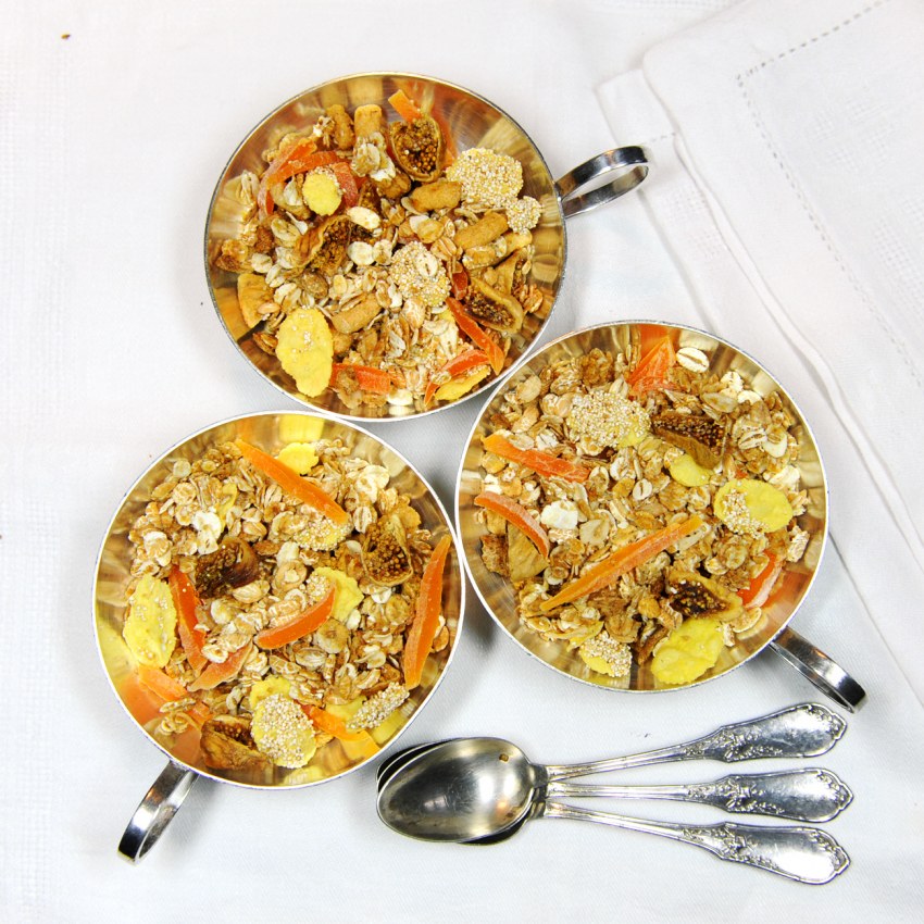 Гранола ударение