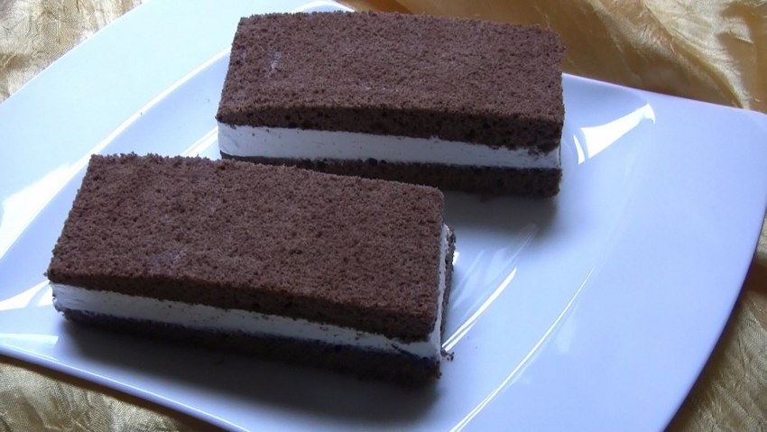 Торт молочный ломтик