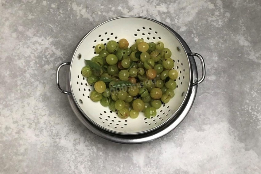 Царское варенье из крыжовника с вишневыми