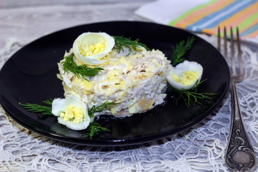 Салат слоёный Печёнкин