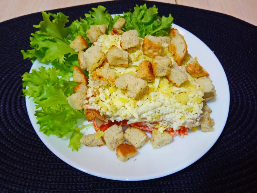 Украшения из яиц для салатов