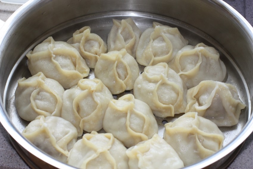 Манты с тыквой и мясом