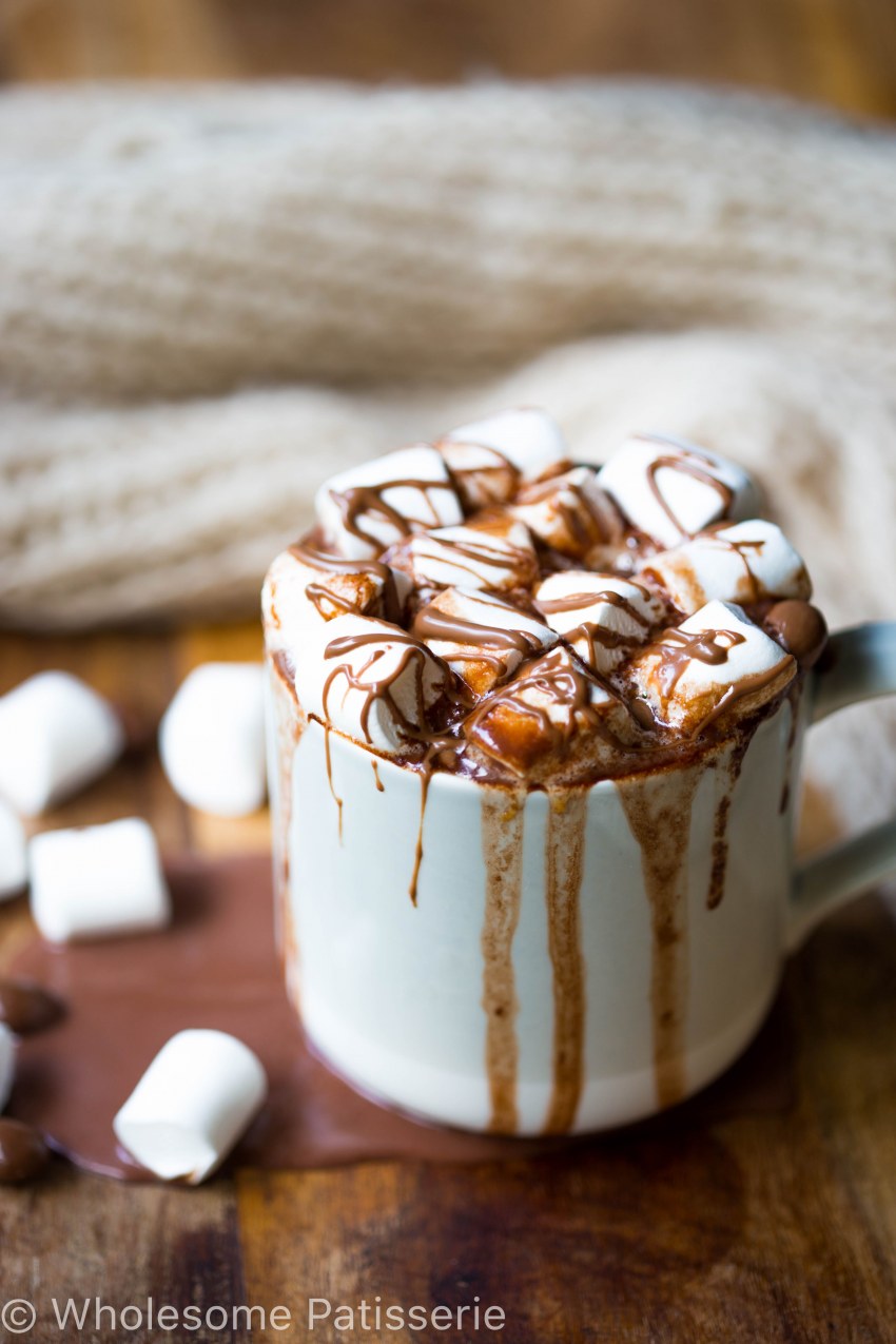 Новогодняя чашка с зефиром