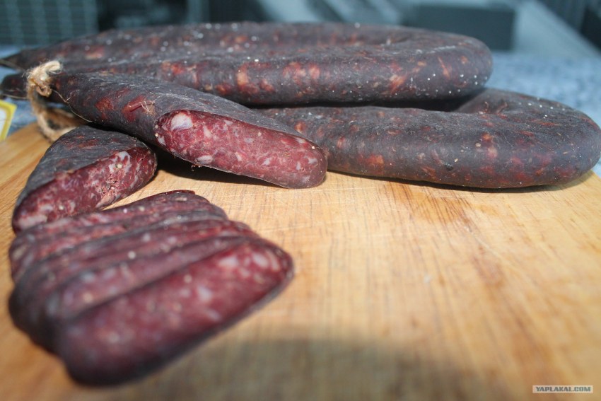 Суджук колбаса сыровяленая