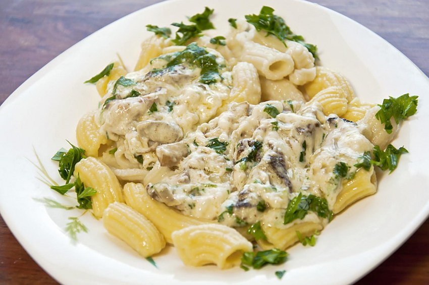 Пенне с брокколи в сливочном соусе