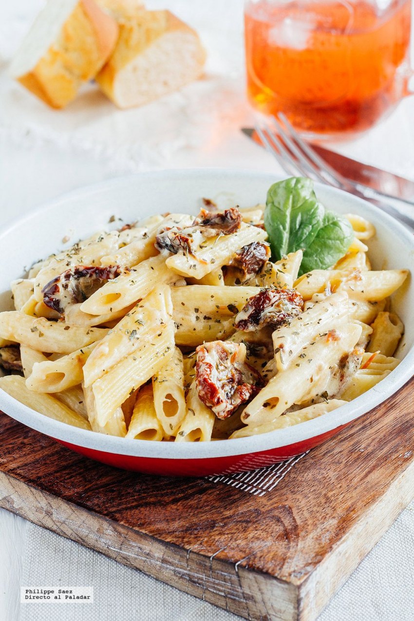 Макароны с ветчиной и сыром