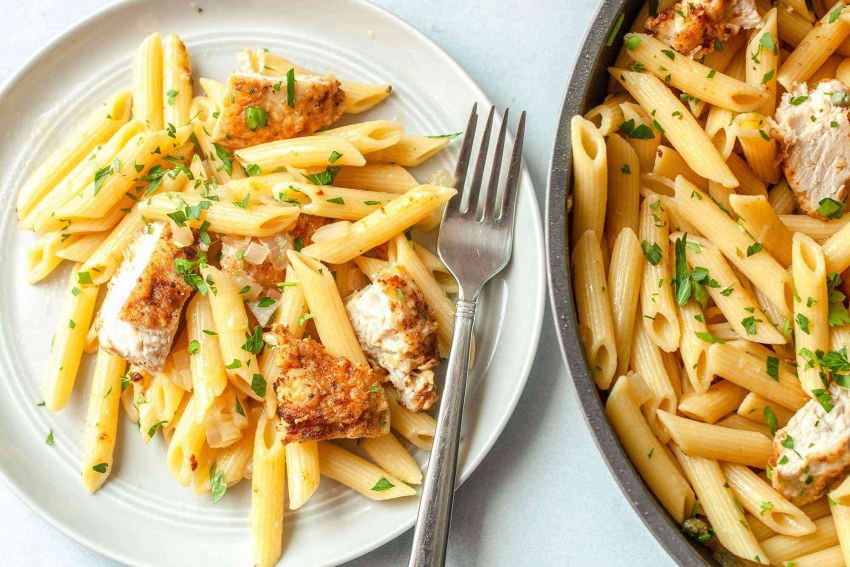 Пенне болоньезе с сыром пармезан