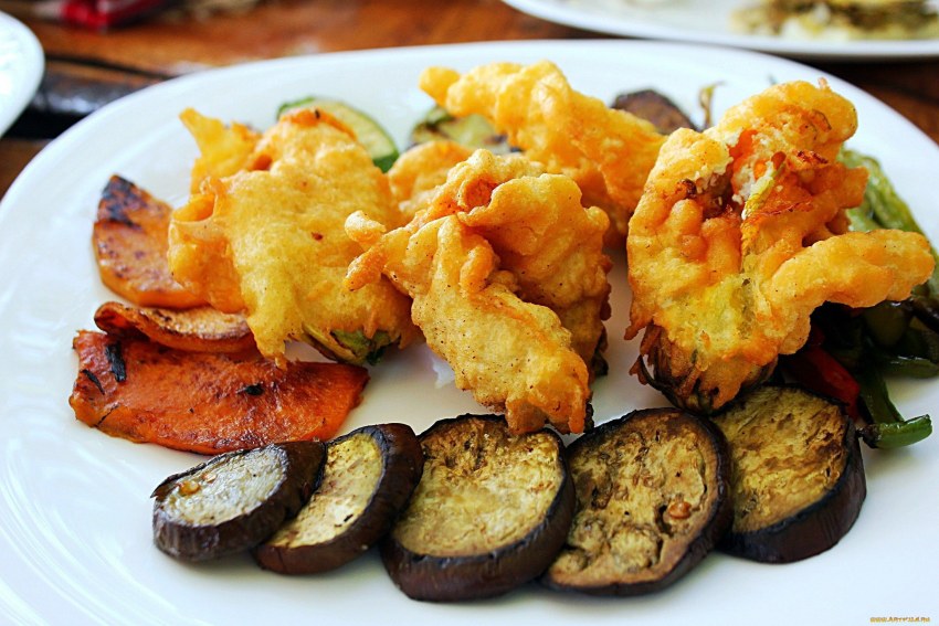 Баклажаны на сковороде