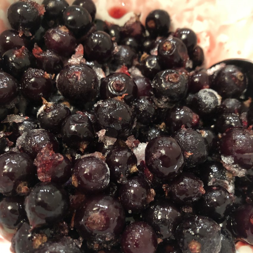 Замороженные ягоды смородины