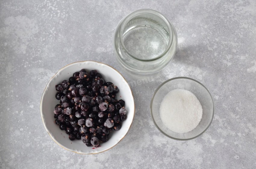 Черная смородина 400 гр Элика