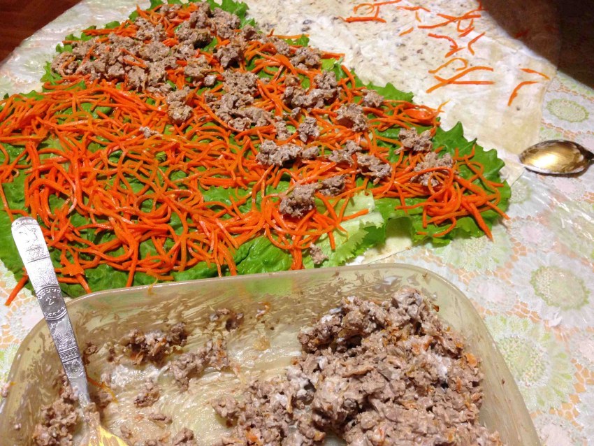 Салат на лаваше слоями