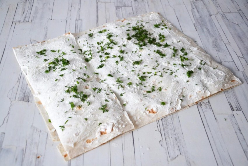 Лаваш рыба сыр творожный огурец