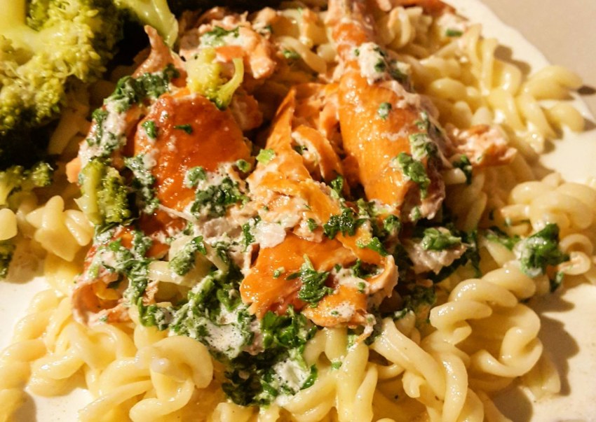 Паста фарфалле с брокколи и грибами