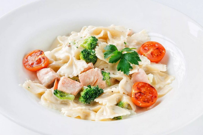Паста фетучини с семгой
