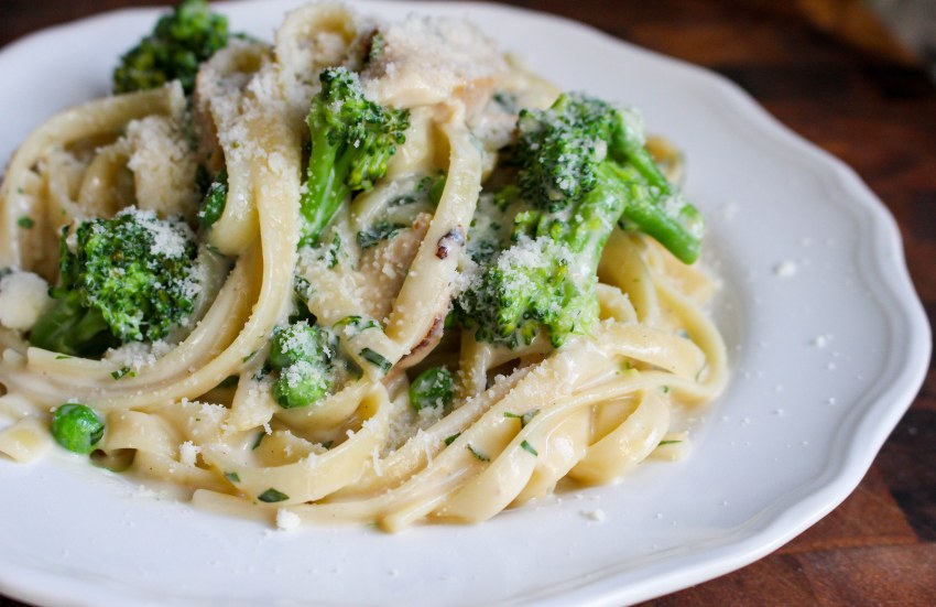 Фетучини с лососем в сливочном соусе