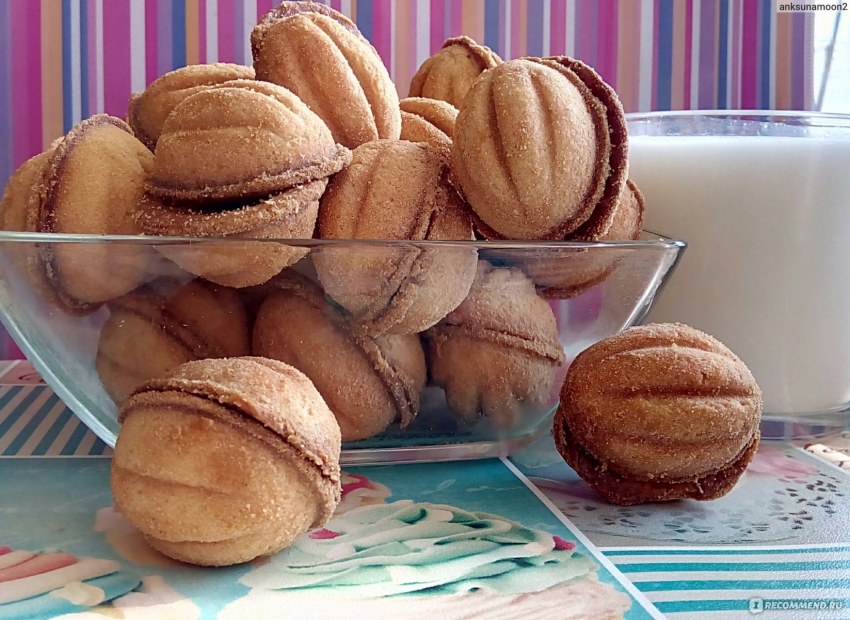 Печенье со сгущенкой и орехами