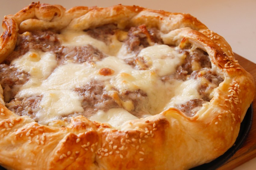 Слоёный пирог с лисичками