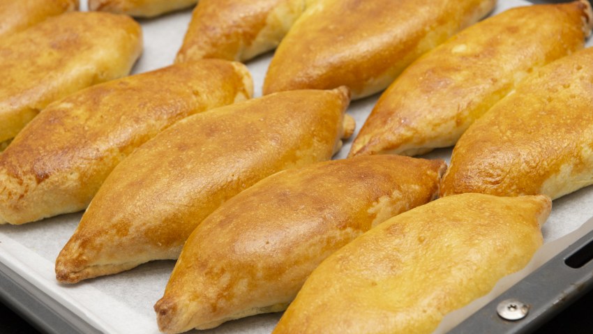 Хлеб пирог паприкаш Берта