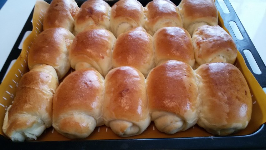 Булочки с сыром из дрожжевого теста в духовке