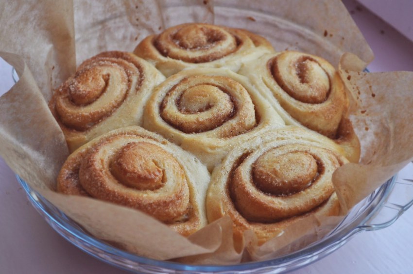 Сдобные булочки с творогом