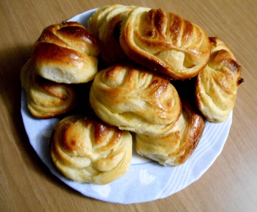 Булочки из дрожжевого теста