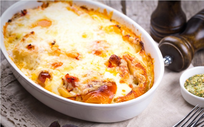 Запеканка с беконом и картофелем