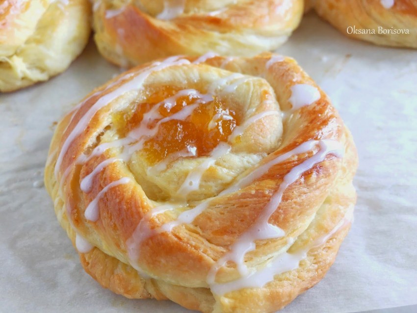 Булочки с творожным кремом