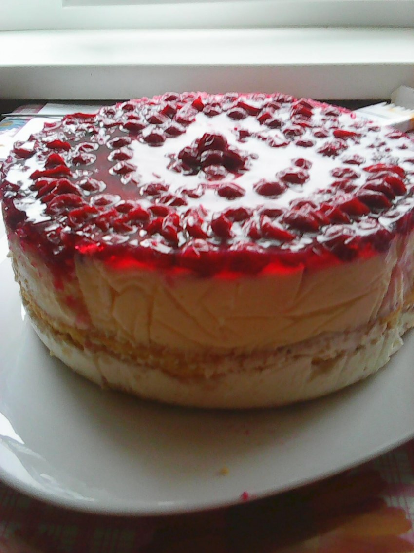 Торт чизкейк с вишней