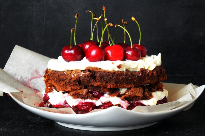 Торт пьяная вишня с кремом чиз